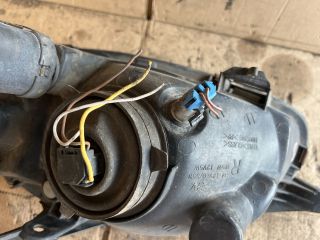 bontott OPEL CORSA B Jobb Fényszóró