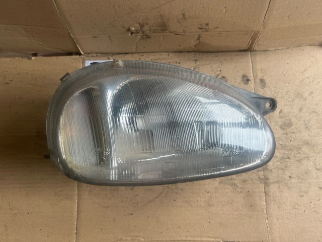 bontott OPEL CORSA B Jobb Fényszóró