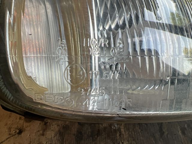 bontott OPEL CORSA B Jobb Fényszóró