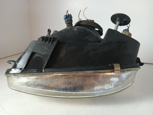 bontott OPEL CORSA B Jobb Fényszóró