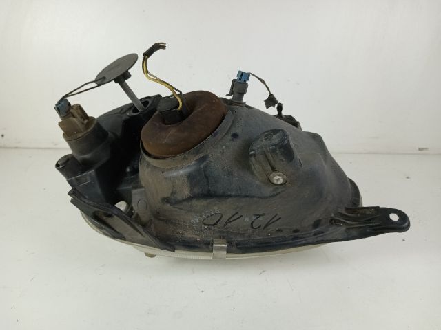 bontott OPEL CORSA B Jobb Fényszóró