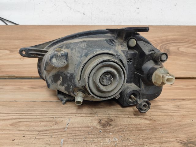 bontott OPEL CORSA B Jobb Fényszóró