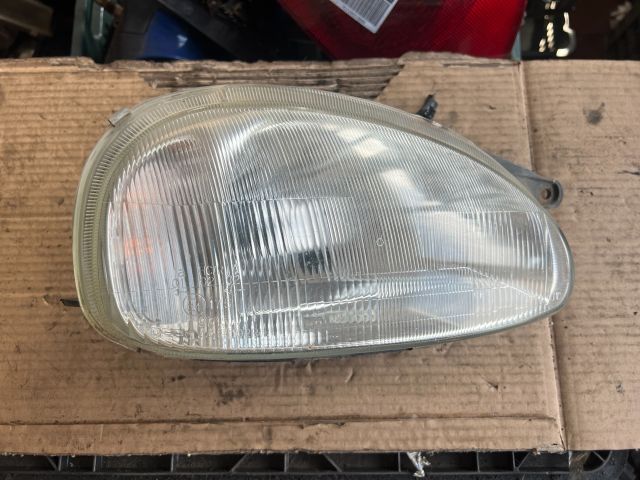 bontott OPEL CORSA B Jobb Fényszóró