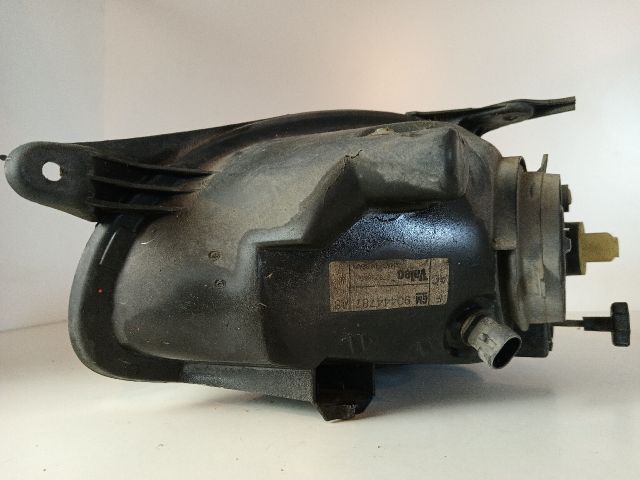 bontott OPEL CORSA B Jobb Fényszóró