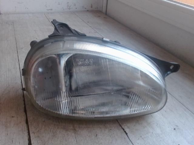 bontott OPEL CORSA B Jobb Fényszóró