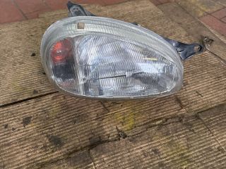 bontott OPEL CORSA B Jobb Fényszóró