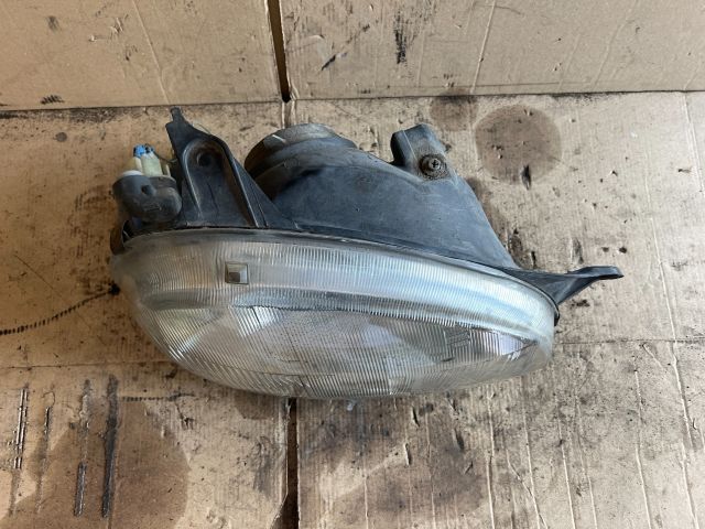 bontott OPEL CORSA B Jobb Fényszóró