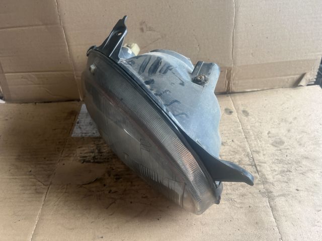 bontott OPEL CORSA B Jobb Fényszóró