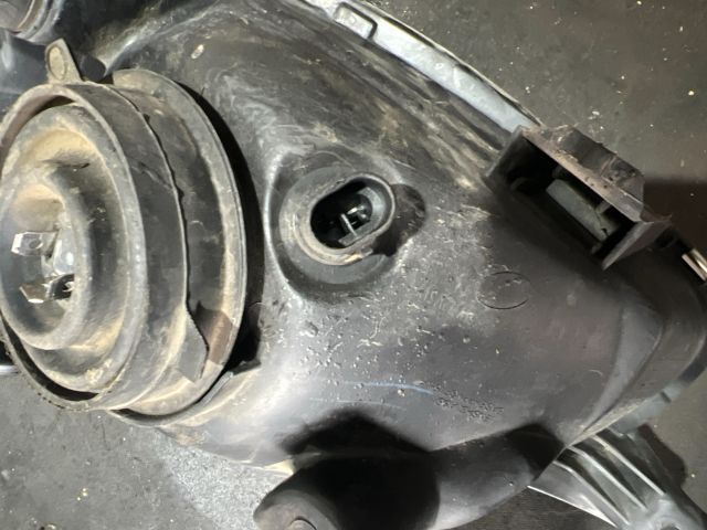 bontott OPEL CORSA B Jobb Fényszóró