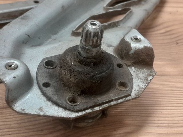 bontott OPEL CORSA B Jobb hátsó Ablakemelő Szerkezet (Mechanikus)