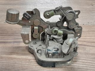 bontott OPEL CORSA B Jobb hátsó Ajtózár