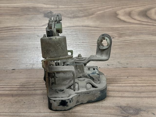 bontott OPEL CORSA B Jobb hátsó Ajtózár