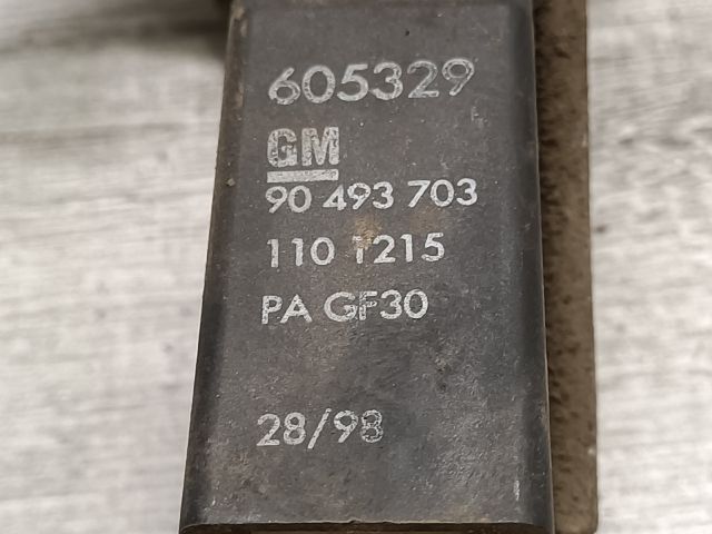 bontott OPEL CORSA B Jobb hátsó Ajtózár