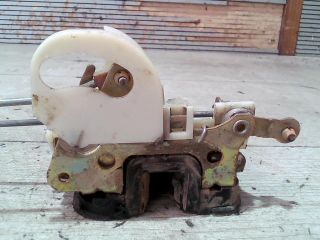 bontott OPEL CORSA B Jobb hátsó Ajtózár