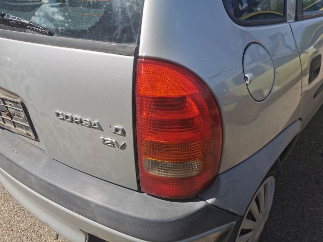 bontott OPEL CORSA B Jobb hátsó Fixüveg (Ajtóban)