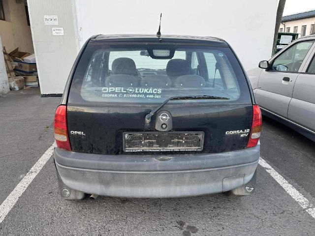 bontott OPEL CORSA B Jobb hátsó Gumikéder