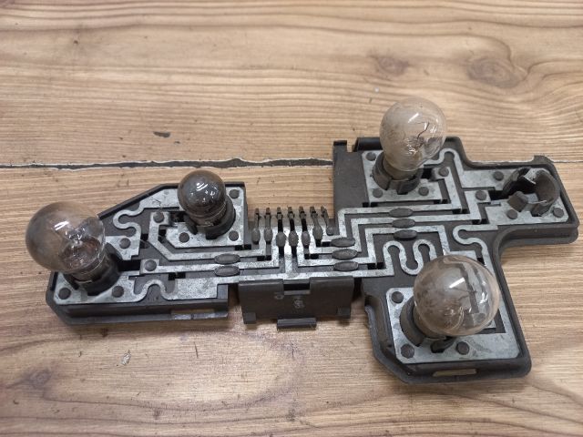 bontott OPEL CORSA B Jobb Hátsó Lámpa Foglalat