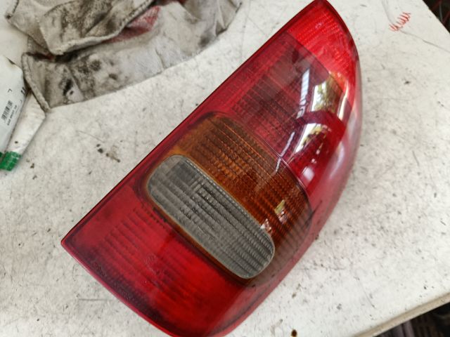 bontott OPEL CORSA B Jobb Hátsó Lámpa