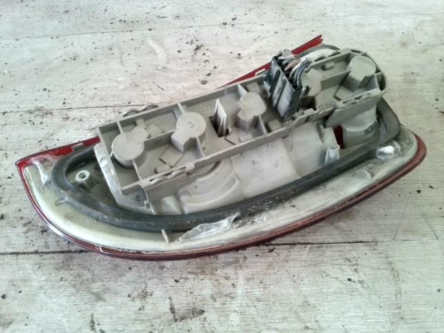 bontott OPEL CORSA B Jobb Hátsó Lámpa