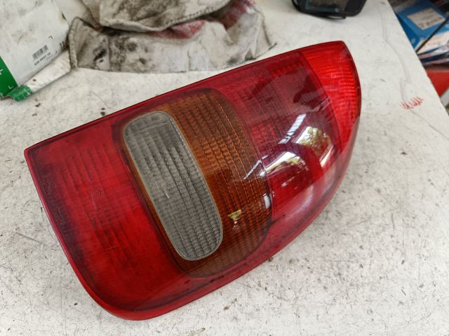 bontott OPEL CORSA B Jobb Hátsó Lámpa