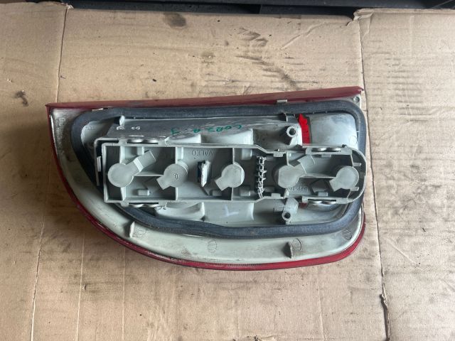 bontott OPEL CORSA B Jobb Hátsó Lámpa