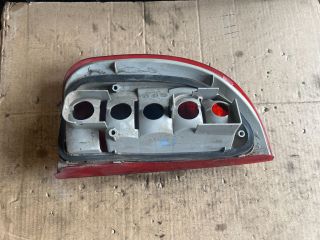 bontott OPEL CORSA B Jobb Hátsó Lámpa