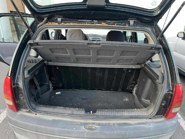 bontott OPEL CORSA B Jobb hátsó Sárvédő