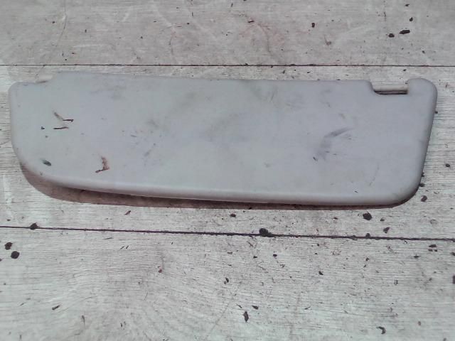 bontott OPEL CORSA B Jobb Napellenző