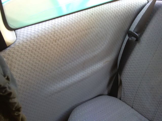 bontott OPEL CORSA B Kesztyűtartó Ajtó