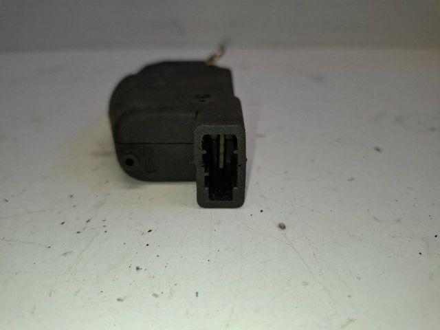 bontott OPEL CORSA B Központizár Motor Csomagtérajtó