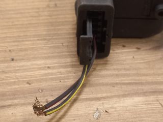 bontott OPEL CORSA B Központizár Motor Csomagtérajtó