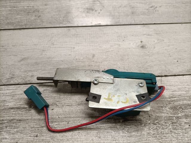 bontott OPEL CORSA B Központizár Motor Csomagtérajtó