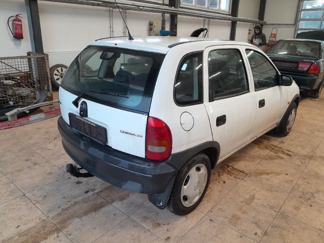 bontott OPEL CORSA B Tankajtó