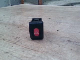 bontott OPEL CORSA B Vészvillogó Kapcsoló