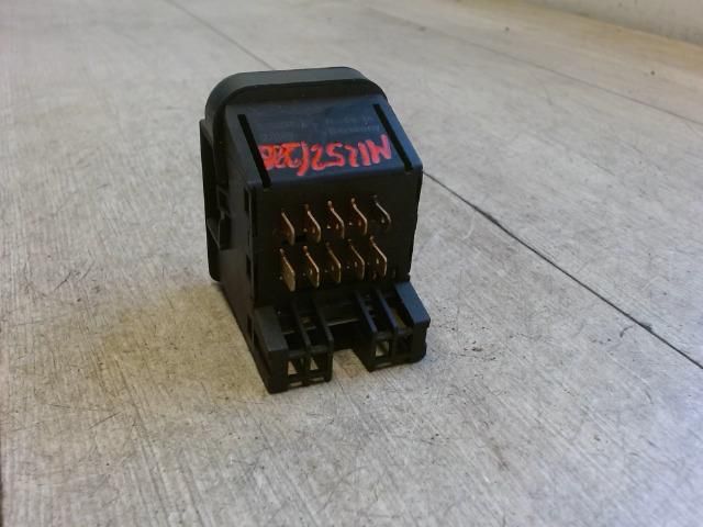 bontott OPEL CORSA B Világítás Kapcsoló