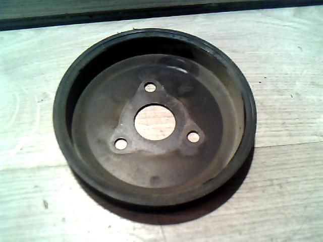 bontott OPEL CORSA B Vízpumpa Szíjtárcsa