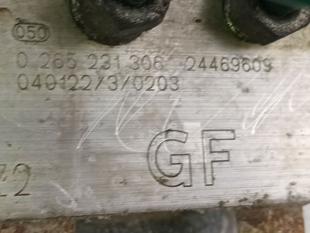 bontott OPEL CORSA C ABS Kocka