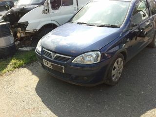 bontott OPEL CORSA C Bal első Kerékagy