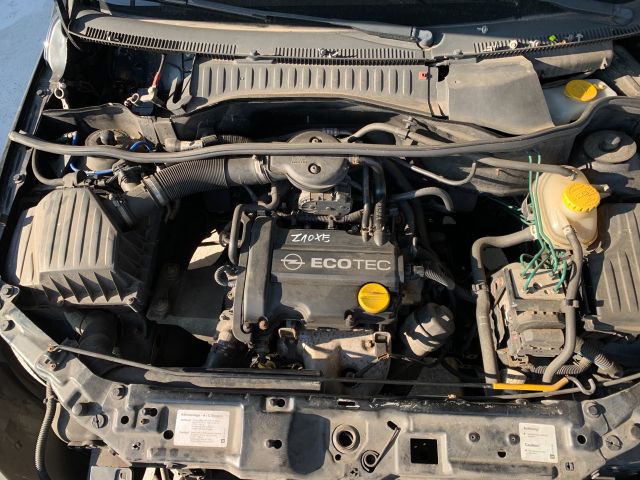 bontott OPEL CORSA C Bal első Lengőkar