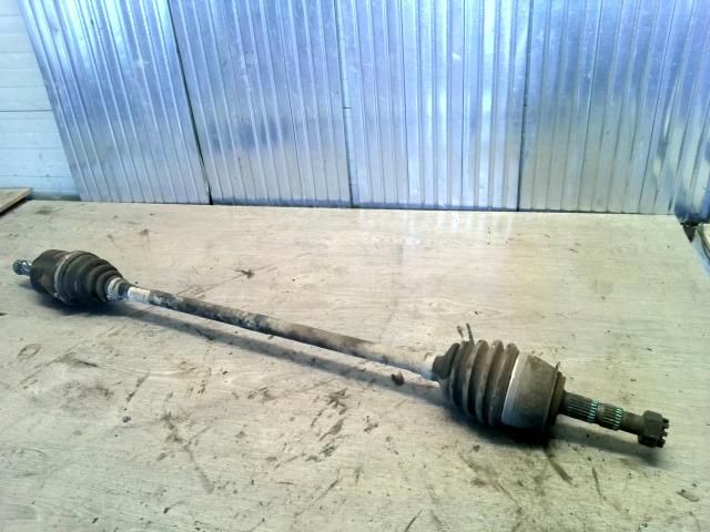 bontott OPEL CORSA C Bal Féltengely