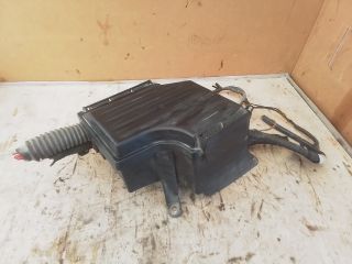 bontott OPEL CORSA C Biztosítéktábla Motortér