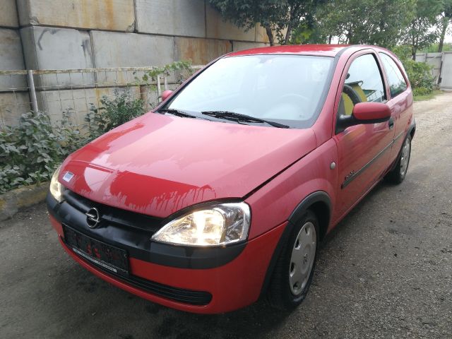 bontott OPEL CORSA C Biztosítéktábla Motortér