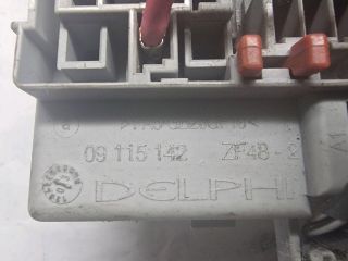 bontott OPEL CORSA C Biztosítéktábla Motortér