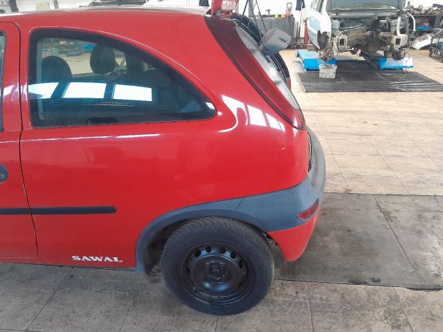 bontott OPEL CORSA C Biztosítéktábla Motortér