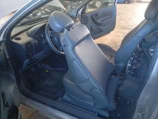 bontott OPEL CORSA C Biztosítéktábla Motortér