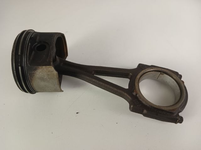 bontott OPEL CORSA C Dugattyú és Hajtókar