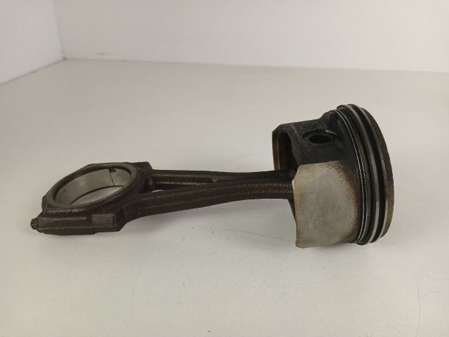 bontott OPEL CORSA C Dugattyú és Hajtókar