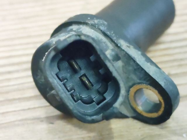 bontott OPEL CORSA C Főtengely Fordulatszám Jeladó