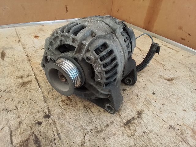 bontott OPEL CORSA C Generátor