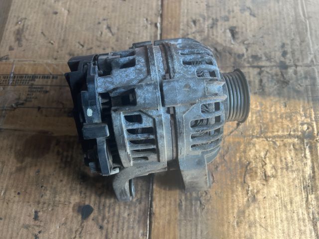 bontott OPEL CORSA C Generátor